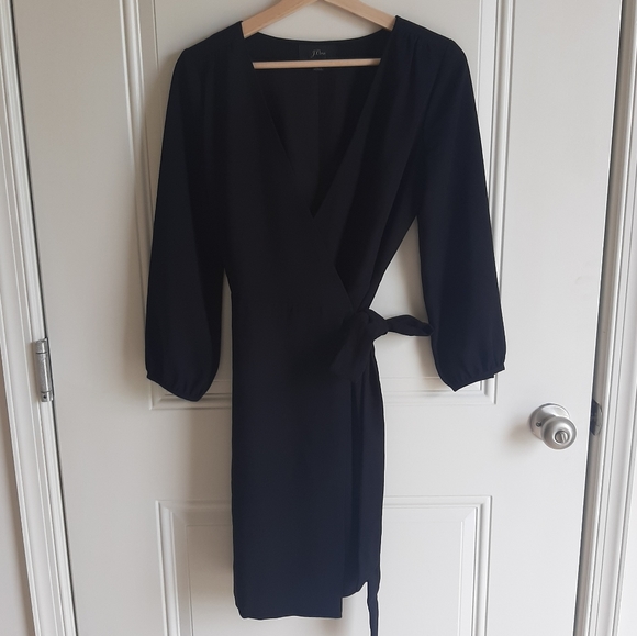 J. Crew Dresses & Skirts - J Crew Black 365 Crepe Wrap Dress Size 2